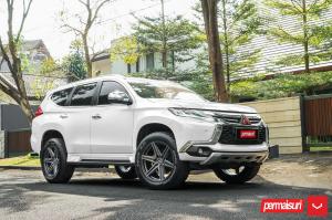 2019 Mitsubishi Pajero Sport by Permaisuri on Vossen Wheels (HF6-2)